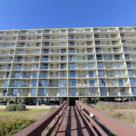 Huge Oceanfront End Unit Top Location With Pool