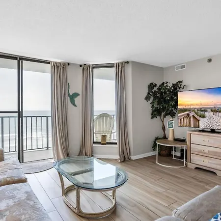 Huge Oceanfront End Unit Top Location With Pool